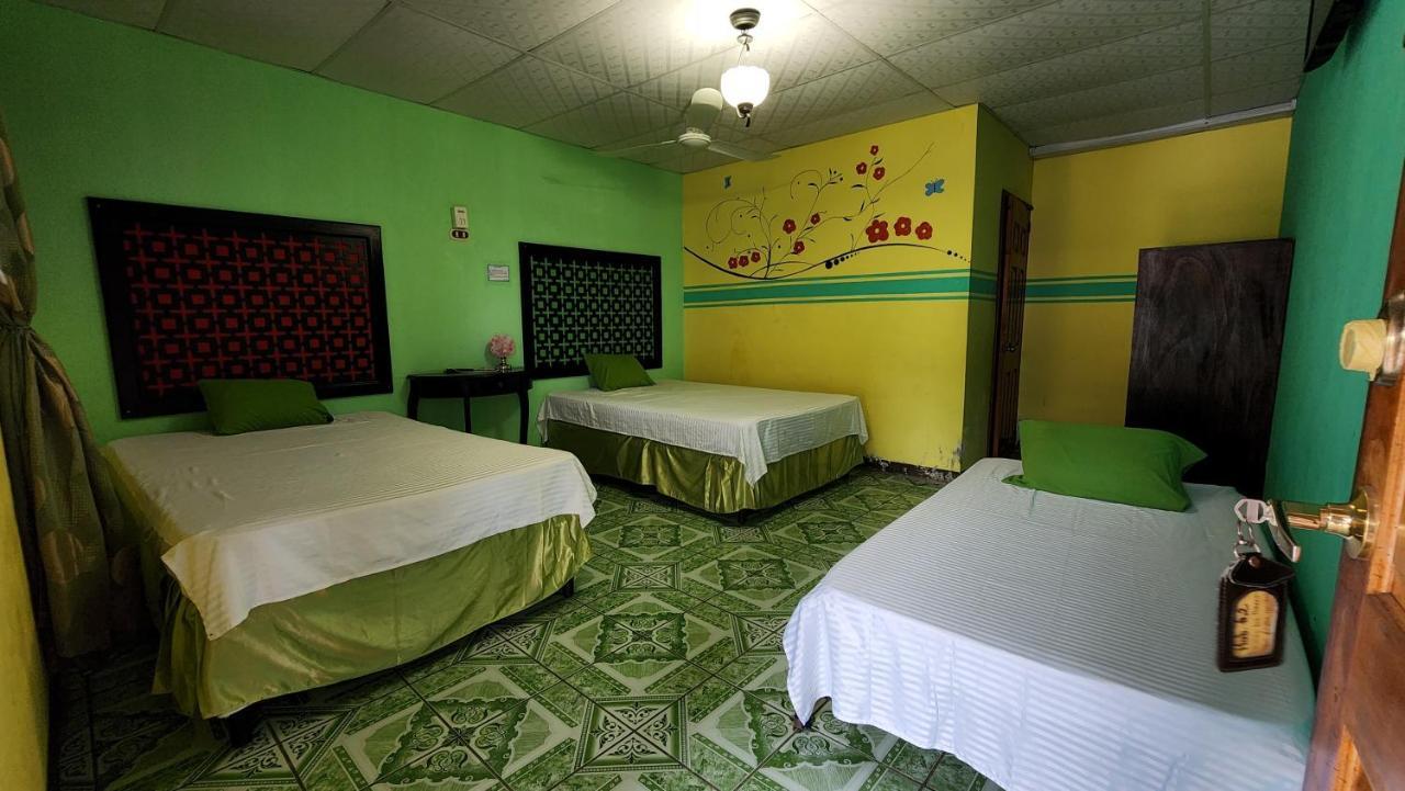 Hotel Y Restaurante Las Margaritas Perquín 外观 照片