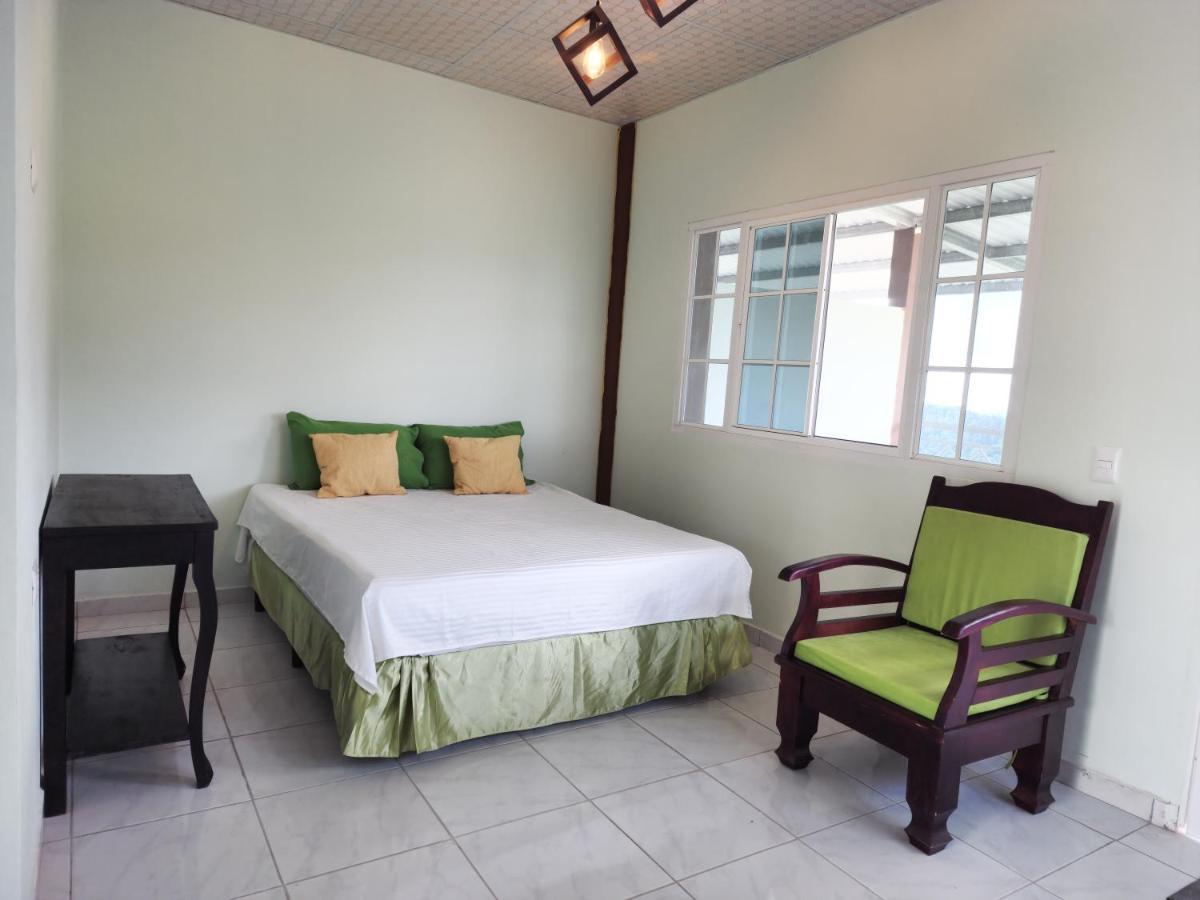 Hotel Y Restaurante Las Margaritas Perquín 客房 照片