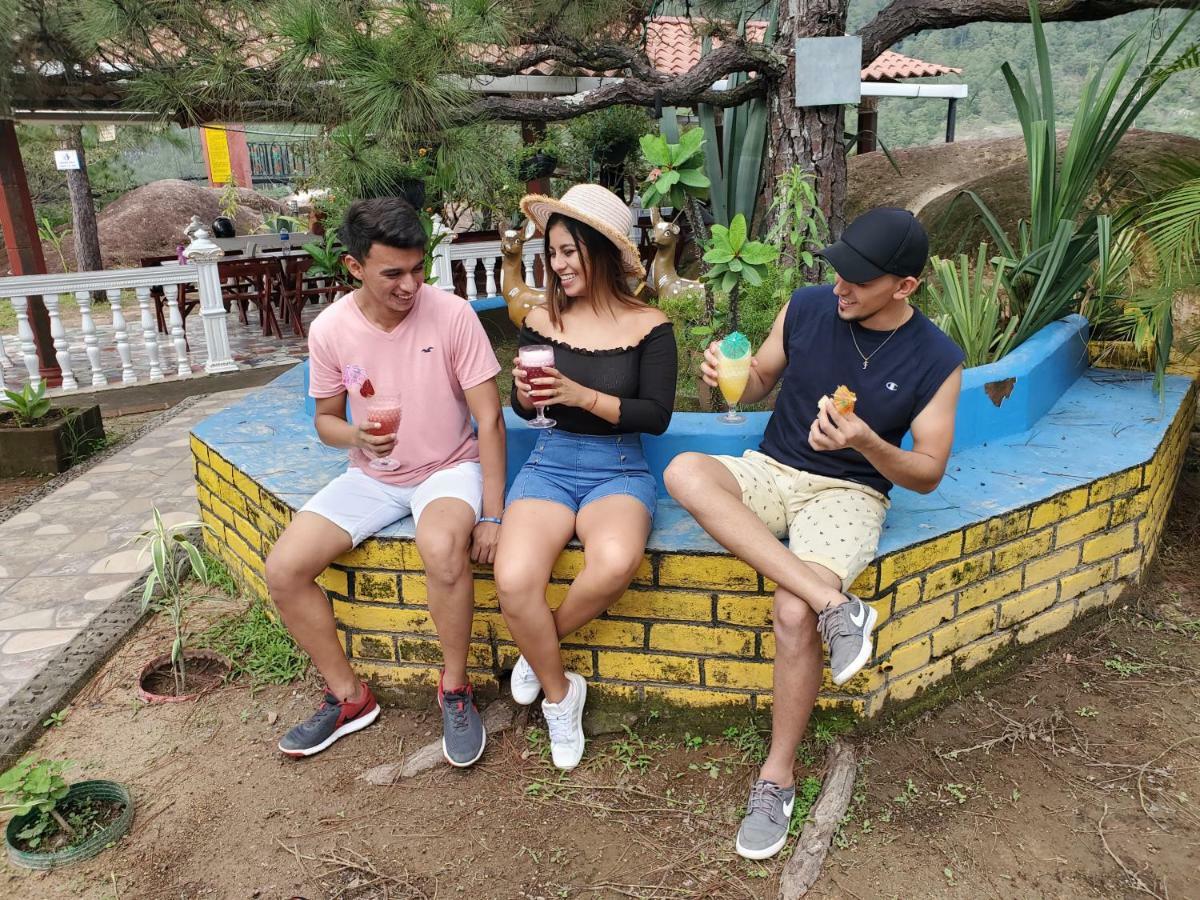 Hotel Y Restaurante Las Margaritas Perquín 外观 照片